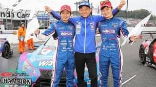 チーム・ルマン、悲願のスーパーGT制覇を亡きエンジニアに捧げる