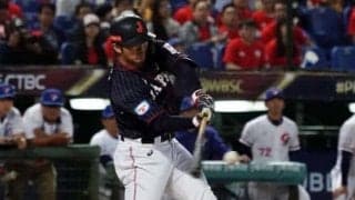【プレミア12】侍J鈴木が4番の仕事　2戦連発含む4打点、稲葉監督も絶賛「予想通りの活躍」