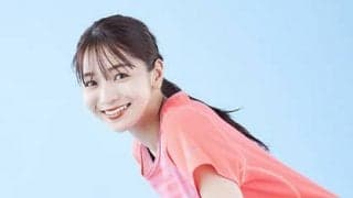 傳谷英里香さん、海で泳いでドキドキ。プールとの違いはどこにある？