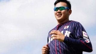 DeNA山崎、もはや恒例行事の“内転筋おじさん”写真が話題　ファン「ブレませんねぇ」