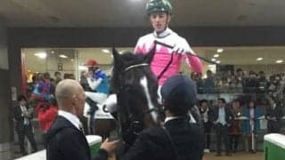 土曜東京６Ｒ新馬はスミヨン騎乗のナイルリバーが追い比べを制す