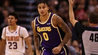 終盤の3ポイントシュートでレイカーズ勝利、クーズマは「互いを信じていている」