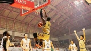 我慢比べに強い琉球ゴールデンキングス、勝負どころで集中力を高め滋賀に競り勝つ