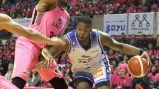 重い展開に持ち込み秋田の長所を消した島根スサノオマジック、大敗からのリベンジ