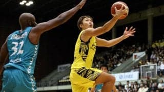 オフェンスリバウンドで圧倒したサンロッカーズ渋谷、粘る京都を振り切り連勝