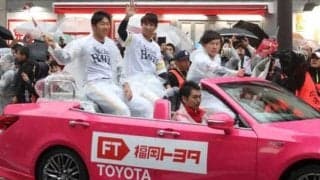 鷹FA福田の「ありがとう」写真にファン涙「福ちゃん泣く」「どのチームに行っても…」