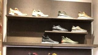 背番号変更の西武金子侑、「7」の“先輩”松井2軍監督と靴選び「めっちゃいい」