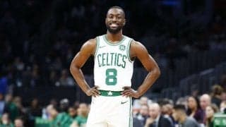 首を痛めてヒヤリとさせたケンバ・ウォーカーのケガは軽傷、チーム練習へと復帰