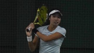 【庭球部女子】　全日本室内インカレ本戦に２選手が臨むも、ともに初戦敗退