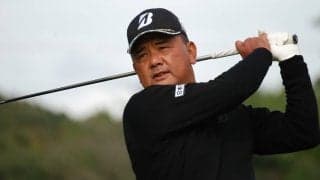 シニアツアーで活躍する代表取締役プロゴルファー・寺西明の正確なストロークを身に付けるドリル