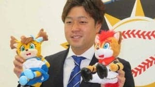 ハム堀、1000万増の1960万円でサイン　来季はリリーフで勝負「勝ちパターンで投げたい」
