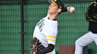 鷹・武田の投稿写真が「いいね」1万件超　「泉くんそんな顔…」「イケメン板東くんが…」