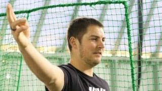 5年連続2桁勝利バウアー、DeNA訪問で今永らとの時間に感激「スター選手たちと」