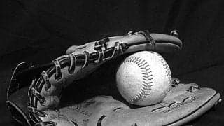 【野球と記録】野球はなぜ「記録のスポーツ」に？　プロ野球草創期から記録員が活躍した日本