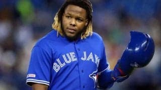 【MLB】怪物ゲレーロJr．が殿堂入り父と夢の競演！　親子打撃動画に「王位継承者にバトン」