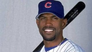 元鷹＆ロッテのズレータ、衝撃の肉体美を披露「新庄みたいに球界に復帰しようか？」