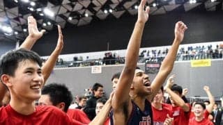 優勝候補同士の激突、エース横地聖真＆ルーキー岩下准平の大活躍で大濠が開志国際に競り勝つ