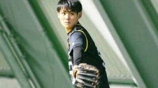 「顔面国宝級かよ」　24歳になった鷹イケメン右腕板東のオフショットにファン興奮