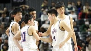 長距離砲を封じトランジションで北陸を撃破した福岡大学附属大濠、『福岡対決』が決勝で実現