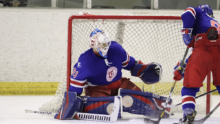 [アイスホッケー] 我慢強いプレーで中大に勝利　３年連続でインカレ決勝の舞台へ