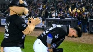 DeNA関根は「大リーガーより上、No.1だ」PO進出に導く走攻守にメキシコ記者断言