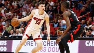 東地区上位対決、ホームゲームに強いヒートが超ロースコアの展開に持ち込みラプターズに競り勝つ