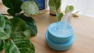 鞄に入れておくと便利！なワセリンとは