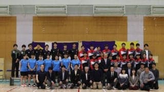 【バドミントン部】伝統の一戦、格上相手に完封負け