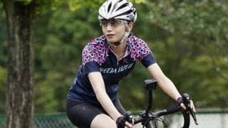 傳谷英里香さん、トライアスロン完走を目指してバイク練習に集中！