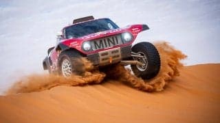 2020年ダカール：サインツが総合首位で前半を終了、前回覇者のアル‐アティヤも2番手