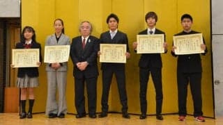 楢崎智亜、野口啓代らが2019シーズンの優秀選手賞を受賞
