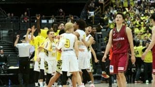 天皇杯ファイナルは最終盤までもつれる大混戦、最後に力尽きた川崎をかわしてサンロッカーズ渋谷が優勝！