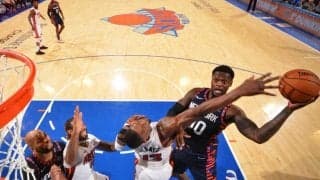 好調ヒートを接戦の末に破ったニックス、祖母を亡くしたジュリアス・ランドルが26得点で大逆転勝利の立役者に