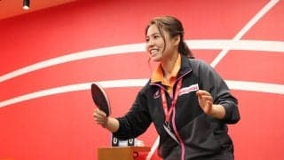 石川佳純パパがダブルスで優勝　平野早矢香、スリッパ卓球大会に参加