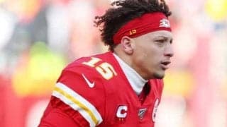 天は二物を与える…？　父は元横浜助っ人、NFLスターは野球をやっても凄かった