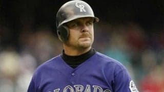 【MLB】ウォーカー氏、涙の殿堂入りも…　“ド派手衣装”に米注目「彼が着てるのは何なの」