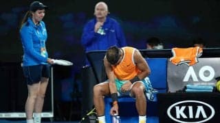 外科手術並みの繊細さ？！ナダルのペットボトル並べ