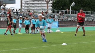 ラグビー経験のない小学生に向けたタグラグビー教室「AIG Tag Rugby Tour」開催