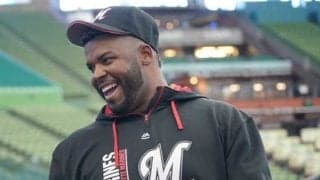 【MLB】タイガースとマイナー契約の元ロッテ・バルガス　美人妻と上機嫌2Sを公開