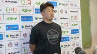 14年ぶり西武復帰の松坂、急勾配の長い階段に“悲鳴”　「上ることは拒否しました」