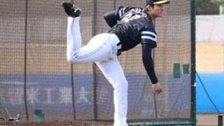 鷹15年ドラ1高橋純がドラ1佐藤にプロの洗礼　全球真っ直ぐでねじ伏せ「ルーキーに…」