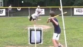 【MLB】エグすぎる“魔球”動画にレッズ公式が反応　悪ふざけ動画にファン「爆笑」