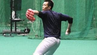 別メニューの鷹千賀がキャッチボール　ストレートの威力に甲斐野は驚嘆「すげぇ」