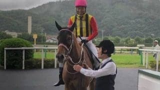 カラクレナイ号が競走馬登録抹消