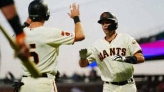 MLB初の女性コーチは「とてもクール」　ユニホーム写真にファン期待「勝とう！」