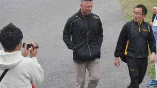 阪神ウィリアムス氏が沖縄キャンプ合流！　ボーアら助っ人8人をバックアップ