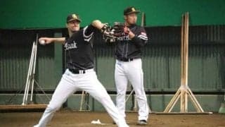 ファン胸熱!?　鷹の「キング」サファテと「クイーン」森がブルペン共演