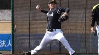 鷹・高橋純がシート打撃の登板を回避　右股関節の軽い張りを訴える