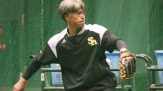 鷹・城島氏、バット折った！　“3連投”締め、3日間で計300球「なんてことない」
