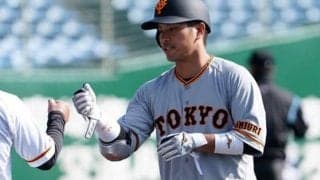 巨人紅白戦　大城卓三が連日の3安打で正捕手強烈アピール　地元凱旋・戸郷も好投